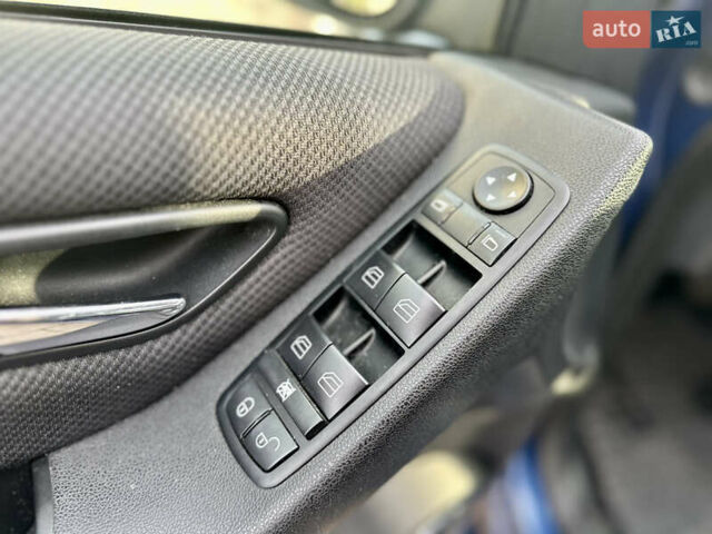 Синий Мерседес Б-класс, объемом двигателя 2 л и пробегом 230 тыс. км за 7500 $, фото 26 на Automoto.ua