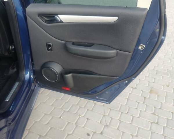 Синий Мерседес Б-класс, объемом двигателя 1.7 л и пробегом 141 тыс. км за 6999 $, фото 20 на Automoto.ua