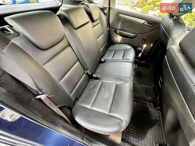 Синий Мерседес Б-класс, объемом двигателя 2 л и пробегом 230 тыс. км за 7500 $, фото 3 на Automoto.ua