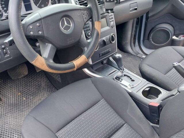 Синий Мерседес Б-класс, объемом двигателя 1.7 л и пробегом 165 тыс. км за 5500 $, фото 7 на Automoto.ua