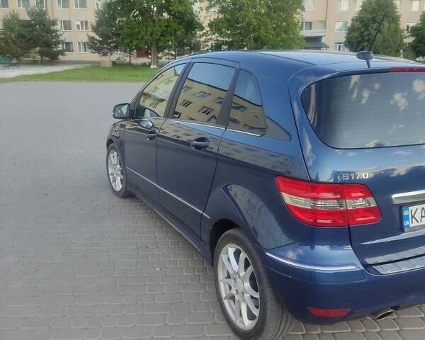 Синий Мерседес Б-класс, объемом двигателя 1.7 л и пробегом 141 тыс. км за 6999 $, фото 5 на Automoto.ua