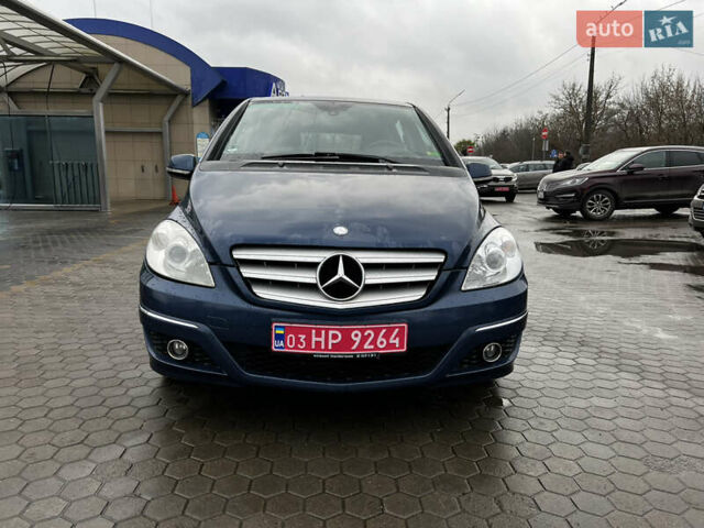 Синий Мерседес Б-класс, объемом двигателя 2 л и пробегом 174 тыс. км за 6800 $, фото 4 на Automoto.ua