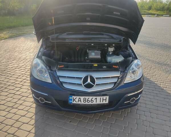 Синий Мерседес Б-класс, объемом двигателя 1.7 л и пробегом 141 тыс. км за 6999 $, фото 24 на Automoto.ua