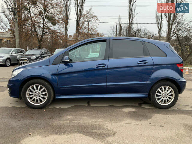 Синий Мерседес Б-класс, объемом двигателя 1.7 л и пробегом 78 тыс. км за 8500 $, фото 6 на Automoto.ua