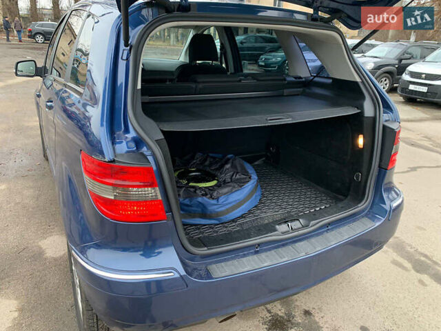 Синий Мерседес Б-класс, объемом двигателя 1.7 л и пробегом 78 тыс. км за 8500 $, фото 20 на Automoto.ua