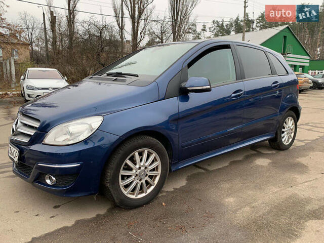 Синий Мерседес Б-класс, объемом двигателя 1.7 л и пробегом 78 тыс. км за 8500 $, фото 2 на Automoto.ua