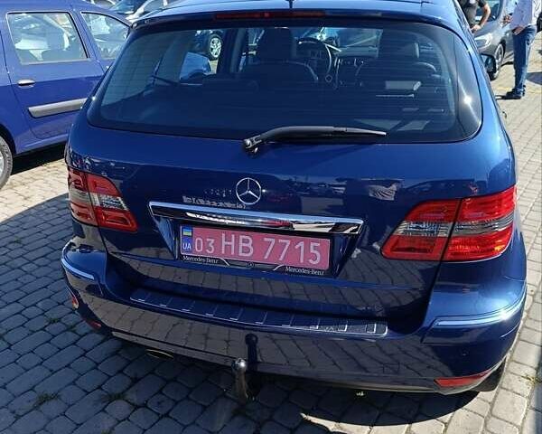 Синий Мерседес Б-класс, объемом двигателя 1.7 л и пробегом 206 тыс. км за 8200 $, фото 2 на Automoto.ua