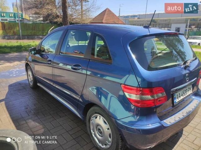 Синий Мерседес Б-класс, объемом двигателя 1.5 л и пробегом 249 тыс. км за 6200 $, фото 6 на Automoto.ua