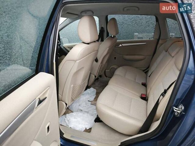 Синій Мерседес Б-клас, об'ємом двигуна 1.7 л та пробігом 130 тис. км за 8000 $, фото 8 на Automoto.ua