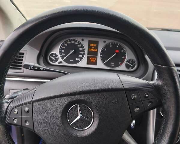 Синий Мерседес Б-класс, объемом двигателя 2 л и пробегом 328 тыс. км за 7800 $, фото 44 на Automoto.ua