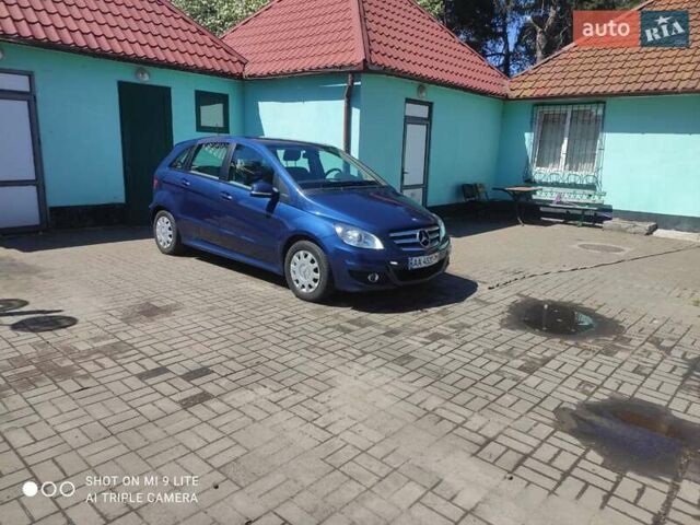 Синий Мерседес Б-класс, объемом двигателя 1.5 л и пробегом 249 тыс. км за 6200 $, фото 2 на Automoto.ua