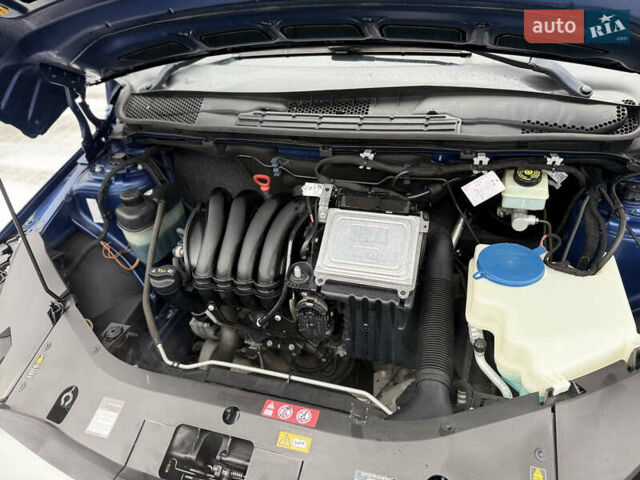 Синий Мерседес Б-класс, объемом двигателя 1.7 л и пробегом 92 тыс. км за 8600 $, фото 76 на Automoto.ua