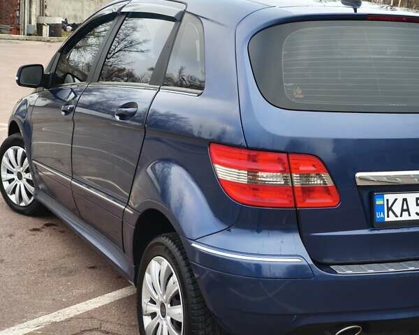 Синий Мерседес Б-класс, объемом двигателя 2 л и пробегом 328 тыс. км за 7800 $, фото 10 на Automoto.ua