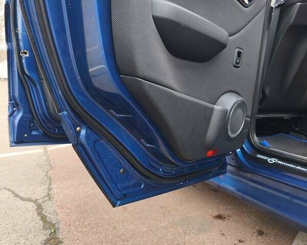 Синий Мерседес Б-класс, объемом двигателя 2 л и пробегом 328 тыс. км за 7800 $, фото 39 на Automoto.ua