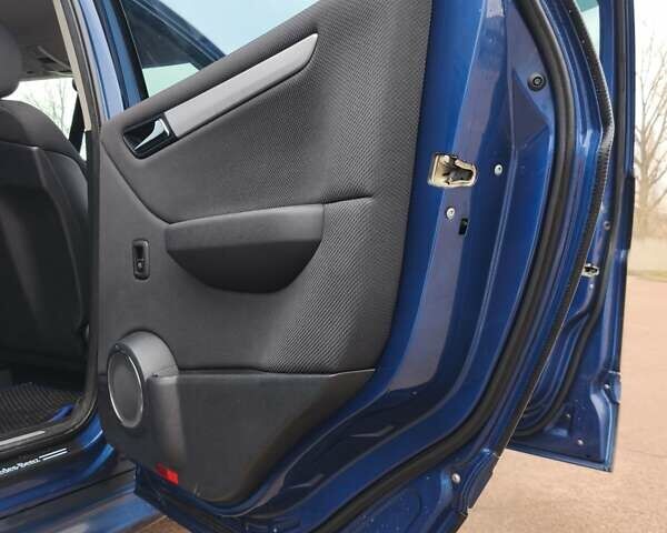 Синий Мерседес Б-класс, объемом двигателя 2 л и пробегом 328 тыс. км за 7800 $, фото 22 на Automoto.ua