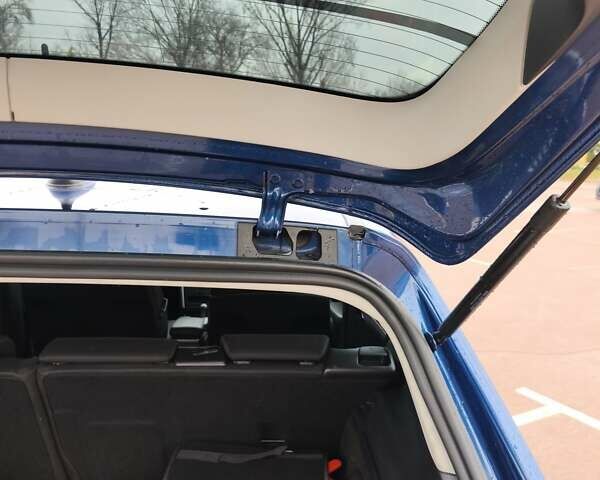 Синий Мерседес Б-класс, объемом двигателя 2 л и пробегом 328 тыс. км за 7800 $, фото 15 на Automoto.ua