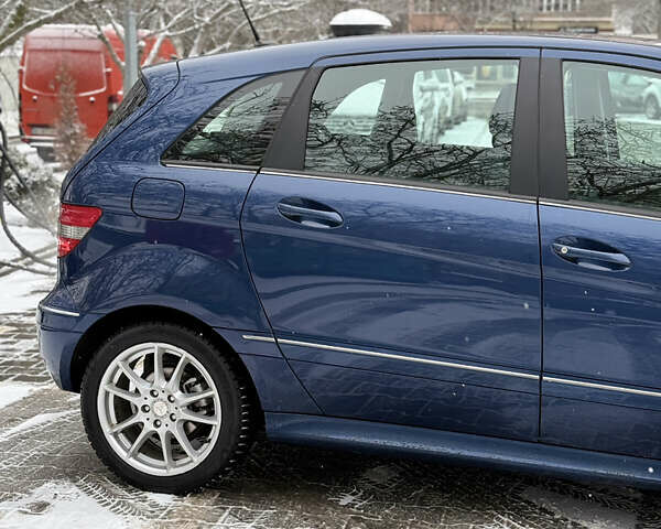 Синий Мерседес Б-класс, объемом двигателя 1.7 л и пробегом 92 тыс. км за 8600 $, фото 10 на Automoto.ua