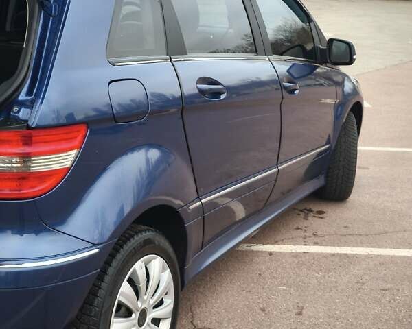 Синий Мерседес Б-класс, объемом двигателя 2 л и пробегом 328 тыс. км за 7800 $, фото 17 на Automoto.ua