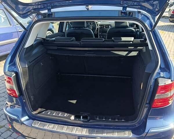 Синий Мерседес Б-класс, объемом двигателя 1.7 л и пробегом 206 тыс. км за 8200 $, фото 5 на Automoto.ua