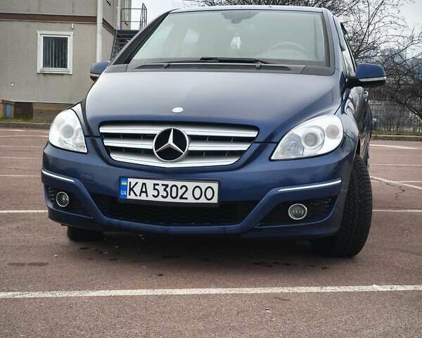 Синий Мерседес Б-класс, объемом двигателя 2 л и пробегом 328 тыс. км за 7800 $, фото 58 на Automoto.ua