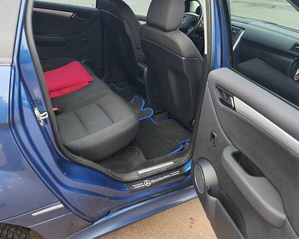 Синий Мерседес Б-класс, объемом двигателя 2 л и пробегом 328 тыс. км за 7800 $, фото 25 на Automoto.ua