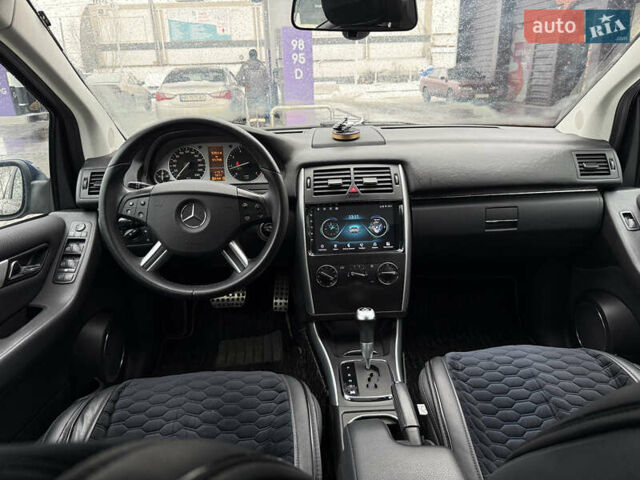 Синий Мерседес Б-класс, объемом двигателя 1.7 л и пробегом 92 тыс. км за 8600 $, фото 43 на Automoto.ua