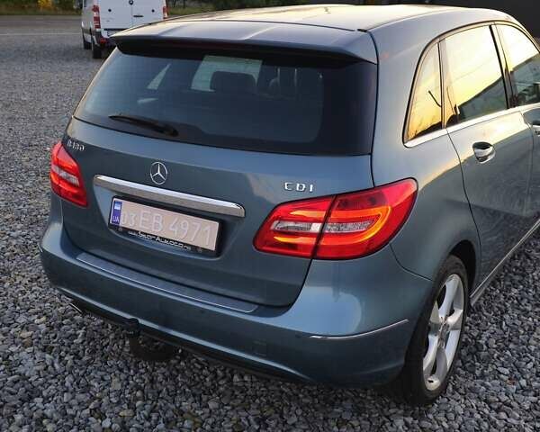 Синий Мерседес Б-класс, объемом двигателя 1.7 л и пробегом 180 тыс. км за 10900 $, фото 7 на Automoto.ua