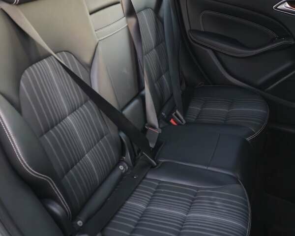 Синий Мерседес Б-класс, объемом двигателя 1.7 л и пробегом 180 тыс. км за 10900 $, фото 14 на Automoto.ua