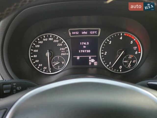 Синий Мерседес Б-класс, объемом двигателя 1.7 л и пробегом 180 тыс. км за 10900 $, фото 17 на Automoto.ua
