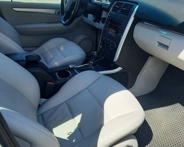 Синій Мерседес Б-клас, об'ємом двигуна 2 л та пробігом 295 тис. км за 8200 $, фото 9 на Automoto.ua