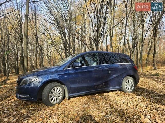 Синий Мерседес Б-класс, объемом двигателя 1.8 л и пробегом 284 тыс. км за 12499 $, фото 5 на Automoto.ua