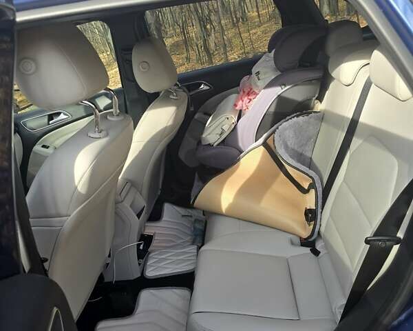 Синий Мерседес Б-класс, объемом двигателя 1.8 л и пробегом 284 тыс. км за 12499 $, фото 21 на Automoto.ua