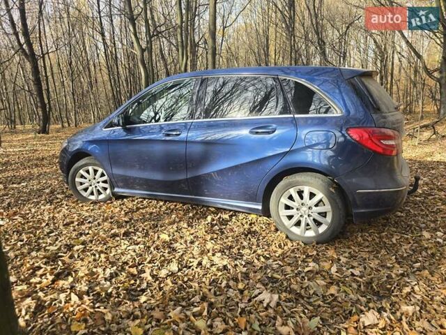 Синий Мерседес Б-класс, объемом двигателя 1.8 л и пробегом 284 тыс. км за 12499 $, фото 13 на Automoto.ua