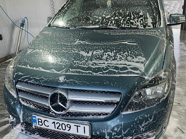 Синій Мерседес Б-клас, об'ємом двигуна 1.8 л та пробігом 304 тис. км за 9999 $, фото 21 на Automoto.ua