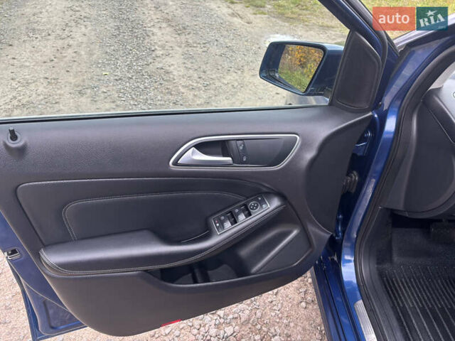 Синій Мерседес Б-клас, об'ємом двигуна 1.8 л та пробігом 173 тис. км за 8700 $, фото 10 на Automoto.ua