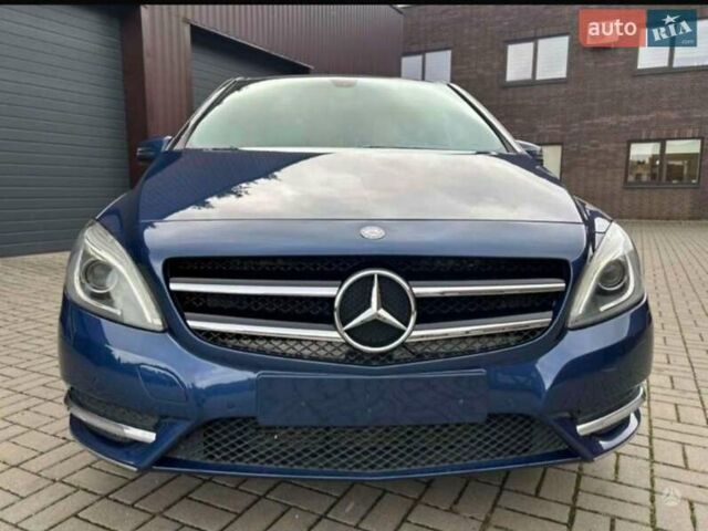 Синий Мерседес Б-класс, объемом двигателя 1.8 л и пробегом 287 тыс. км за 10999 $, фото 1 на Automoto.ua