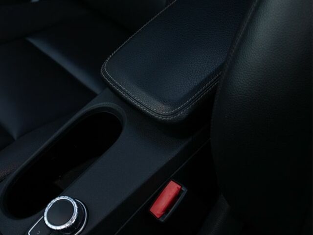 Синий Мерседес Б-класс, объемом двигателя 1.8 л и пробегом 290 тыс. км за 10600 $, фото 4 на Automoto.ua