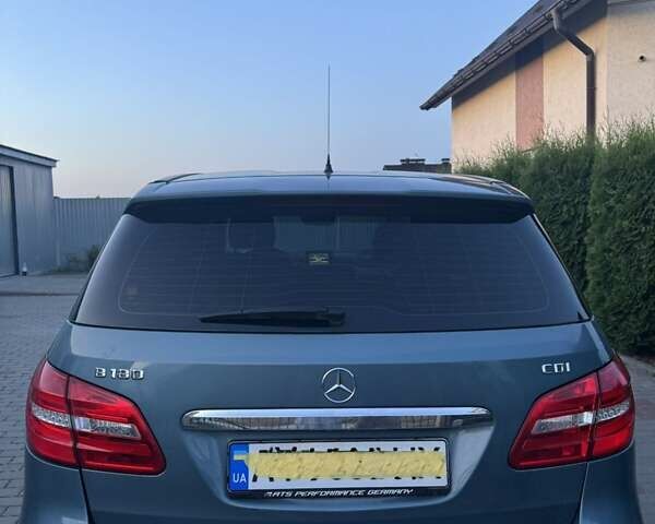 Синій Мерседес Б-клас, об'ємом двигуна 1.5 л та пробігом 335 тис. км за 11800 $, фото 1 на Automoto.ua
