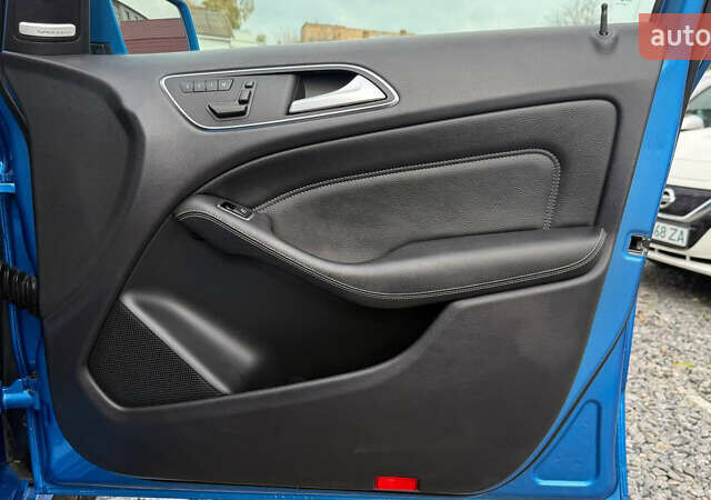 Синий Мерседес Б-класс, объемом двигателя 0 л и пробегом 116 тыс. км за 9300 $, фото 20 на Automoto.ua