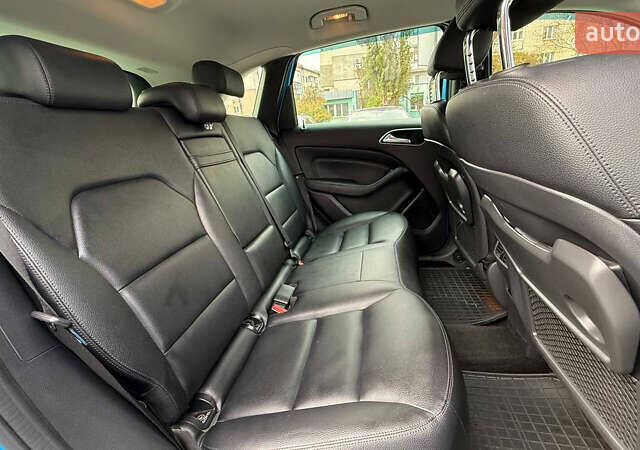 Синий Мерседес Б-класс, объемом двигателя 0 л и пробегом 116 тыс. км за 9300 $, фото 24 на Automoto.ua