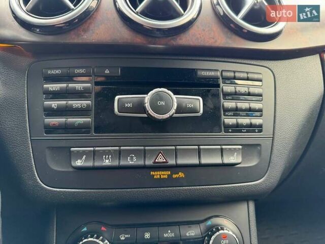 Синий Мерседес Б-класс, объемом двигателя 0 л и пробегом 160 тыс. км за 9490 $, фото 22 на Automoto.ua