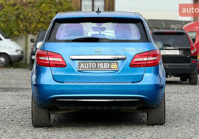 Синий Мерседес Б-класс, объемом двигателя 0 л и пробегом 116 тыс. км за 9300 $, фото 9 на Automoto.ua