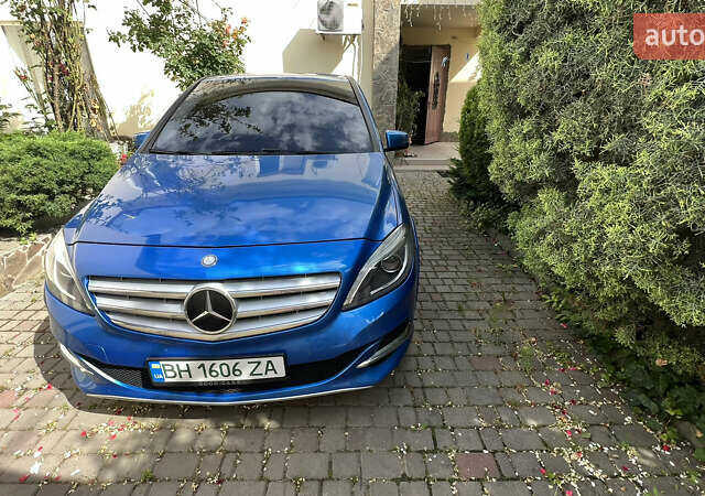 Синий Мерседес Б-класс, объемом двигателя 0 л и пробегом 120 тыс. км за 8650 $, фото 1 на Automoto.ua