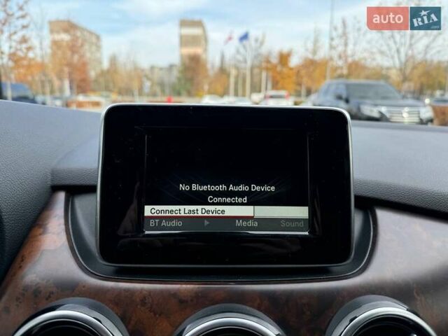 Синий Мерседес Б-класс, объемом двигателя 0 л и пробегом 160 тыс. км за 9490 $, фото 20 на Automoto.ua