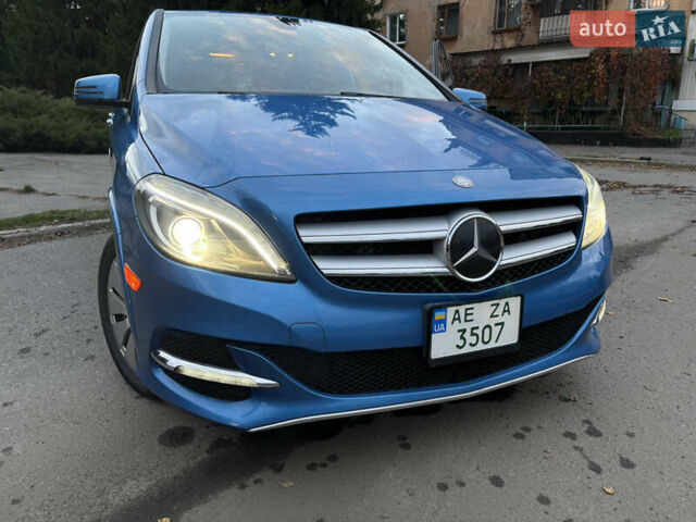 Синій Мерседес Б-клас, об'ємом двигуна 0 л та пробігом 92 тис. км за 10800 $, фото 1 на Automoto.ua