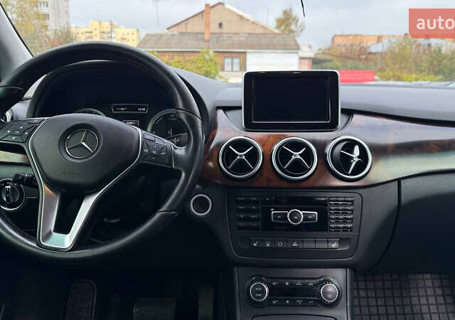 Синий Мерседес Б-класс, объемом двигателя 0 л и пробегом 116 тыс. км за 9300 $, фото 19 на Automoto.ua