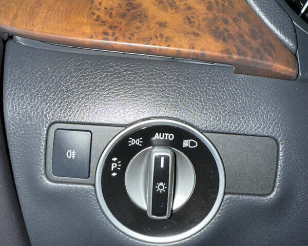 Синій Мерседес Б-клас, об'ємом двигуна 0 л та пробігом 53 тис. км за 9400 $, фото 28 на Automoto.ua