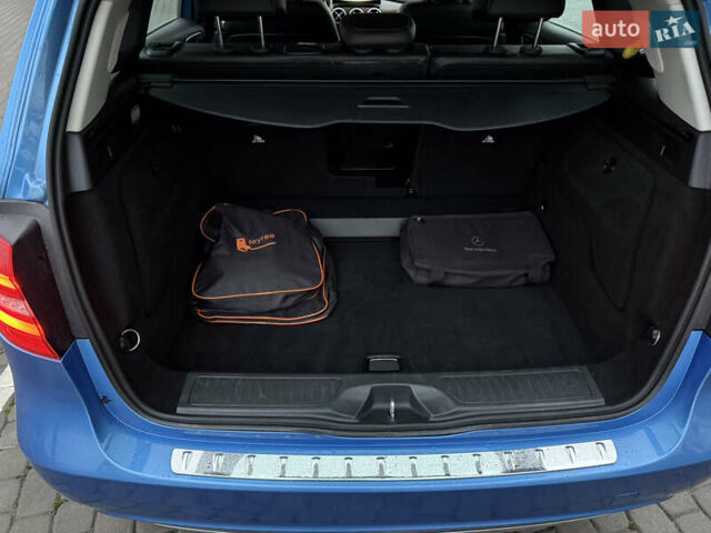 Синий Мерседес Б-класс, объемом двигателя 0 л и пробегом 51 тыс. км за 9600 $, фото 29 на Automoto.ua