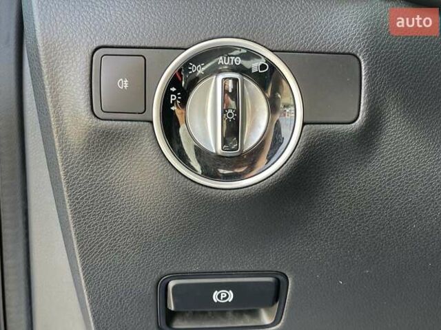 Синій Мерседес Б-клас, об'ємом двигуна 0 л та пробігом 109 тис. км за 9000 $, фото 16 на Automoto.ua