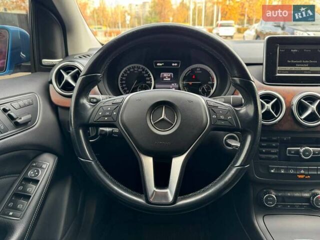 Синий Мерседес Б-класс, объемом двигателя 0 л и пробегом 160 тыс. км за 9490 $, фото 11 на Automoto.ua